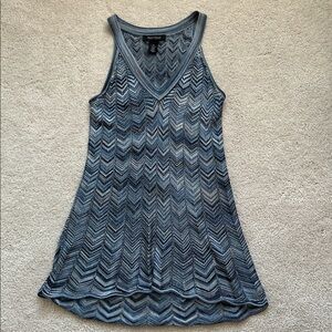 WHBM Blue Chevron Sleeveless Top. Size XS
